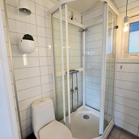 Sentrumsidyll Ved Fjord Og Fjell *